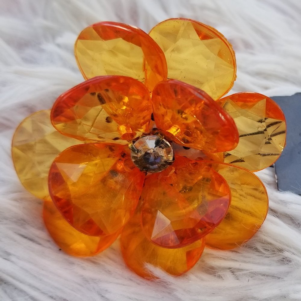 3 Flower Fashion Rings - Picture 8 of 9